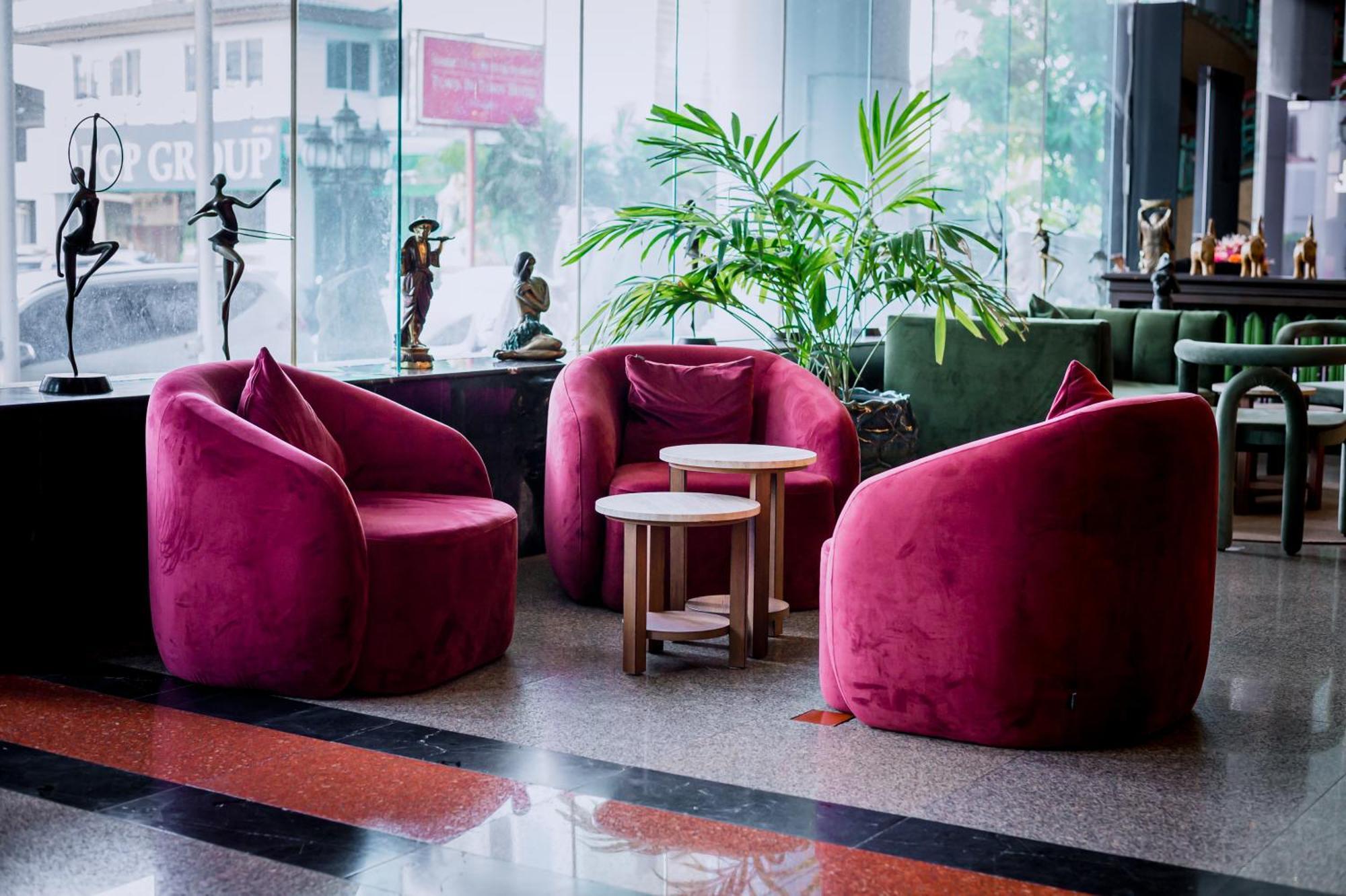 Town In Town Hotel Bangkok Extérieur photo